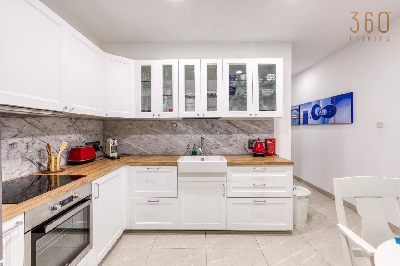 Appartement A Lovely 2br Maisonette With Private Terrace & Bbq By 360 Estates