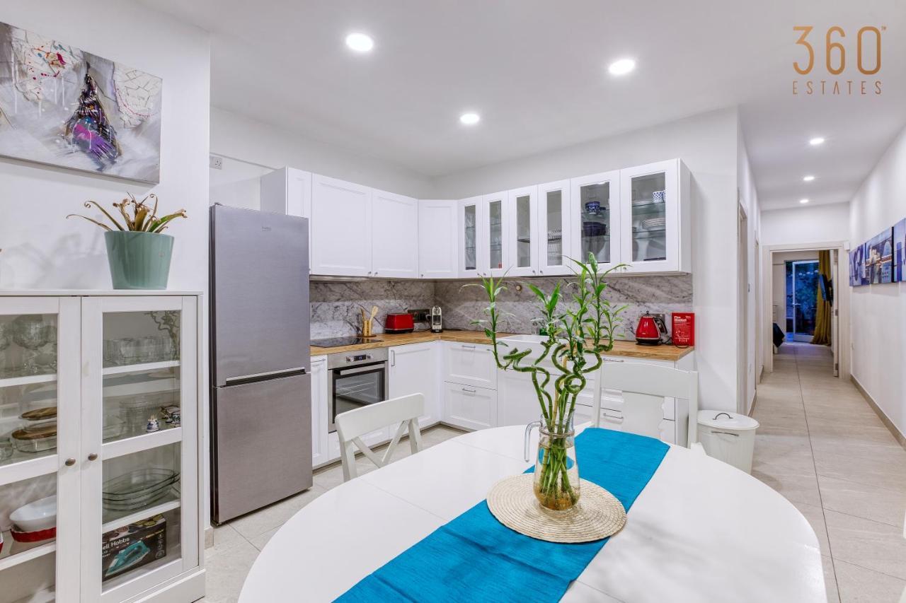 A Lovely 2br Maisonette With Private Terrace & Bbq By 360 Estates Appartement