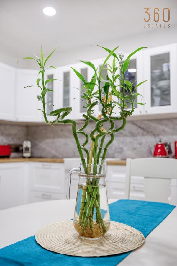A Lovely 2br Maisonette With Private Terrace & Bbq By 360 Estates San Ġiljan